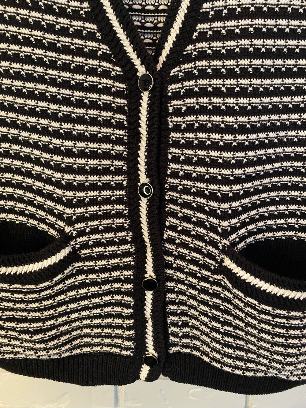 Evereve Black & White Open Knit Sweater Vest Medium Cotton Modal Button Front - Picture 6 of 9